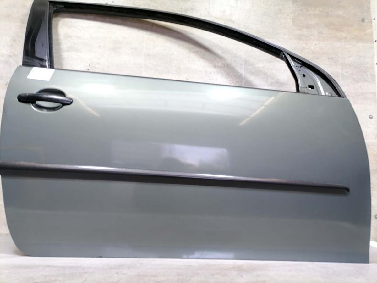 VW Golf 5 original Tür vorn links LA6Q-Sagegreen 3-Türer Rohbau Bj.2004 VW Golf 5 original Tür vorn links LA6Q-Sagegreen 3-Türer Rohbau Bj.2004